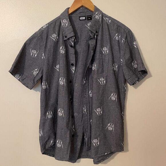 Star Wars Darth Vadar Men's Casual Button Down Shirt Size Medium Gray - Picture 4 of 16